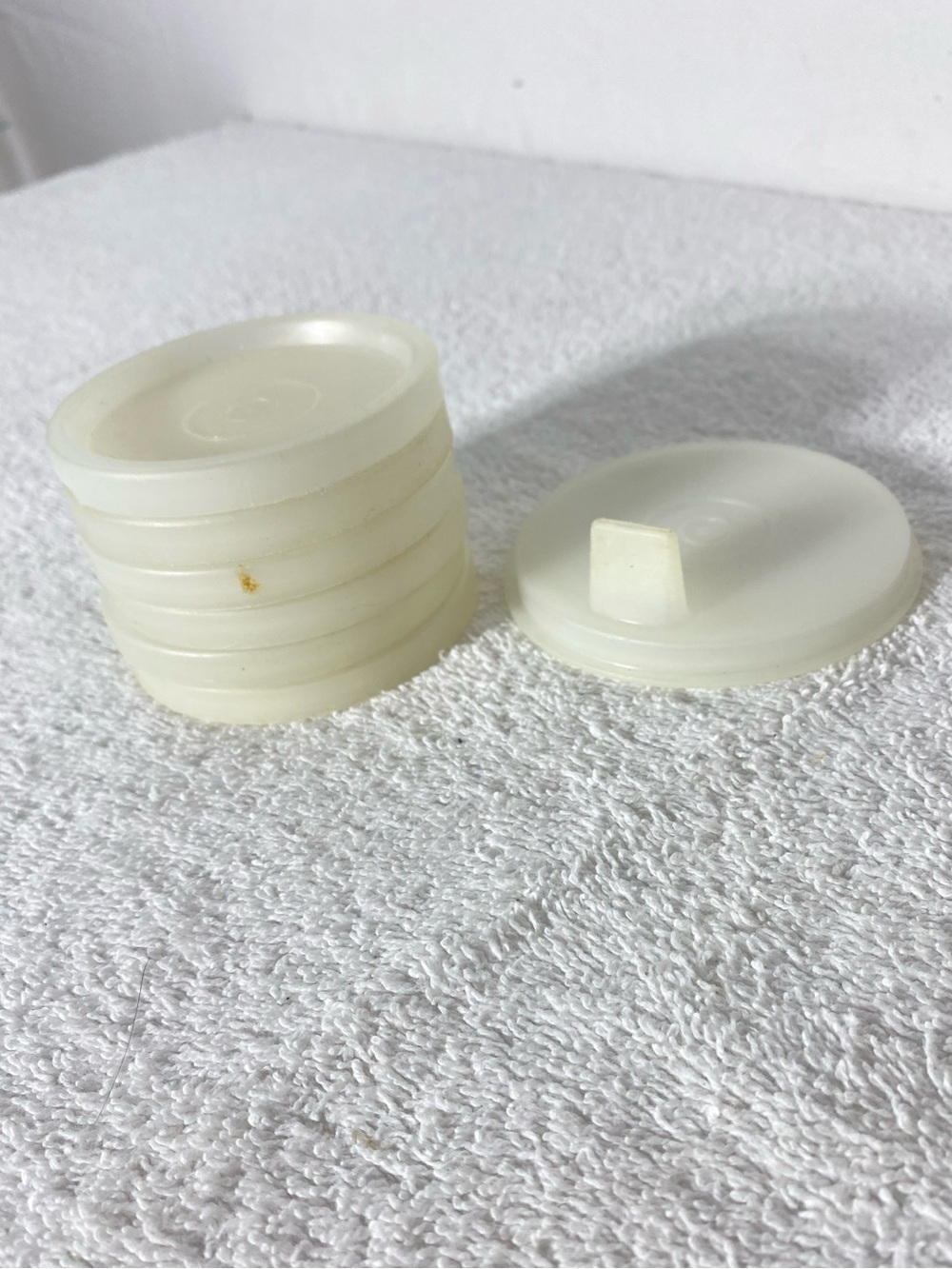 Vintage Tupperware Replacement Lids Lot 7 Pcs - Picture 7 of 8